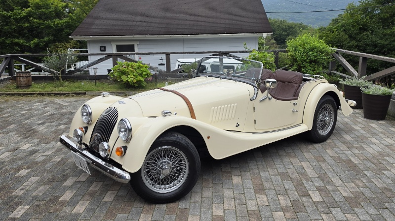 モーガン4/4 入庫・・・ – ZOOM CAR COLLECTION BLOG